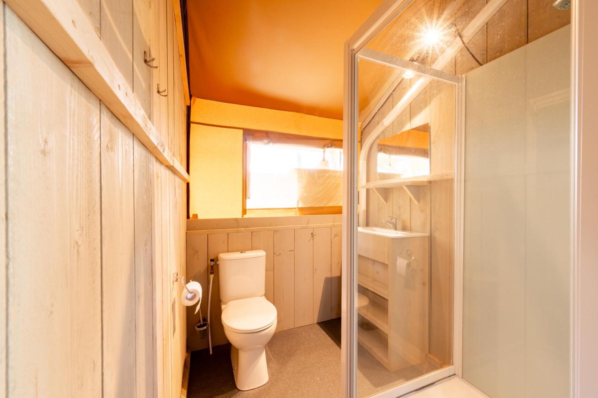 Glamping Twente Hotel Денекамп Екстериор снимка