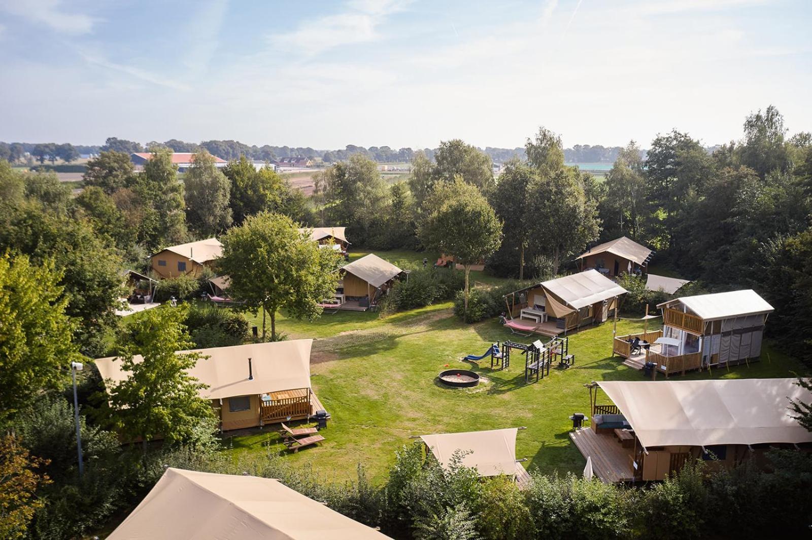 Glamping Twente Hotel Денекамп Екстериор снимка